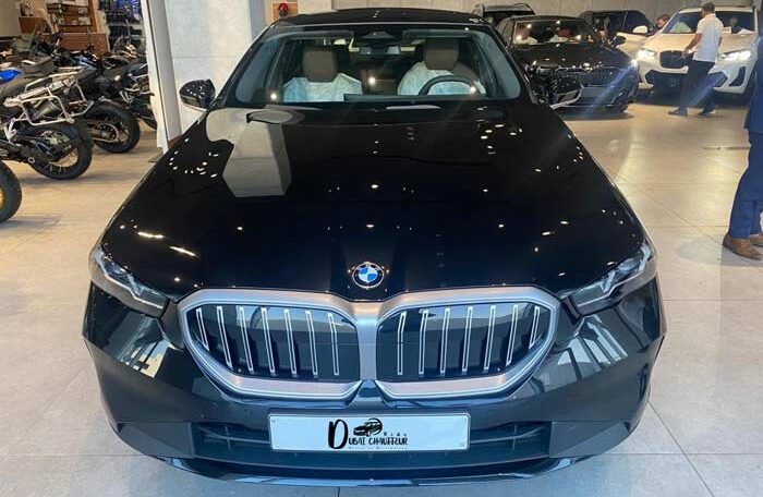 BMW 7 Series Chauffeur Servce Dubai